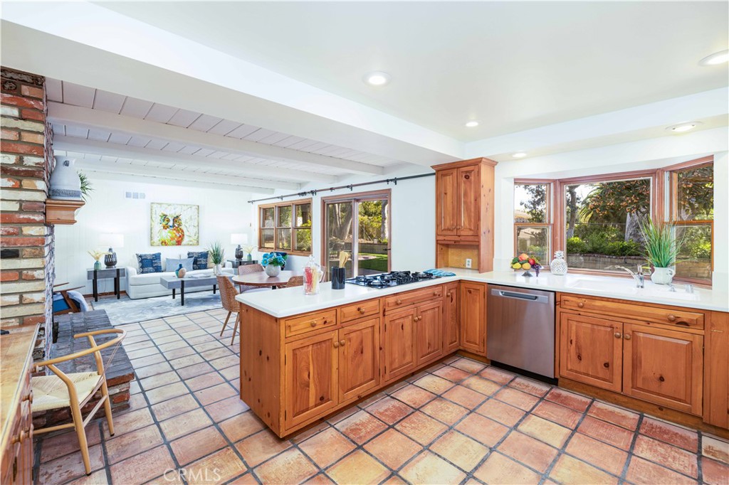 4712 Yorba Lane