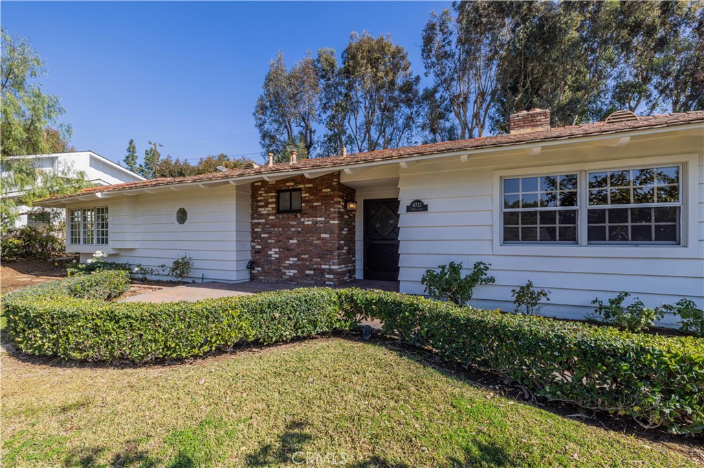 4712 Yorba Lane