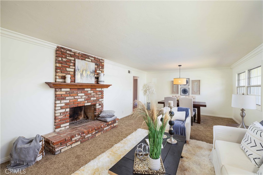 4712 Yorba Lane