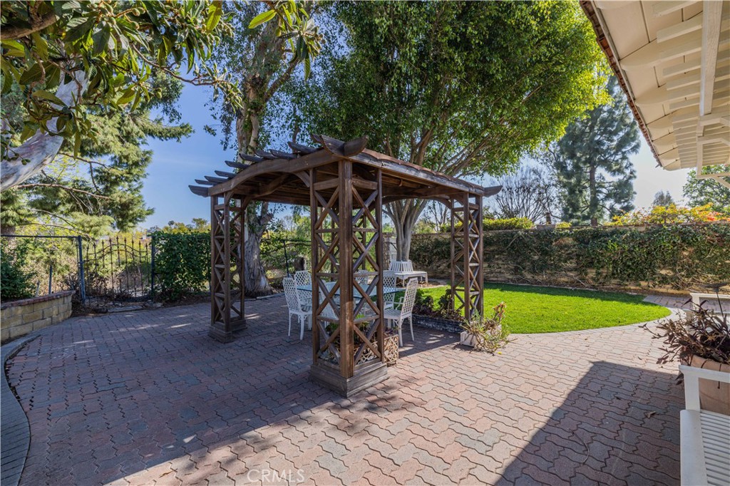 4712 Yorba Lane