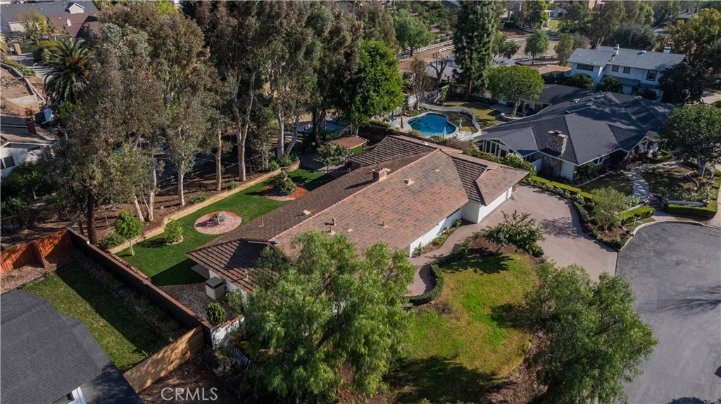 4712 Yorba Lane