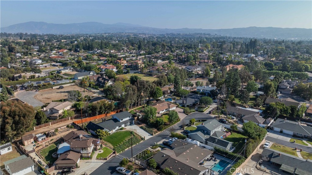 4712 Yorba Lane