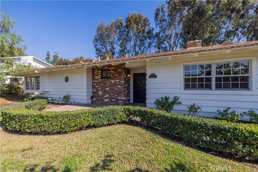 4712 Yorba Lane