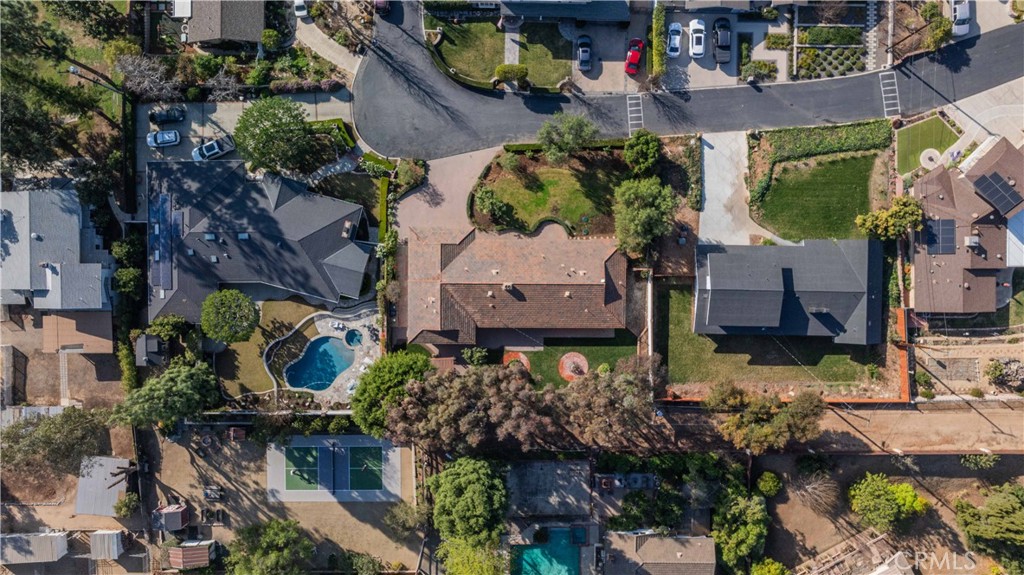 4712 Yorba Lane