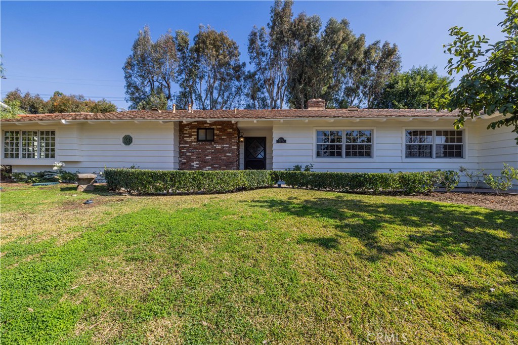 4712 Yorba Lane