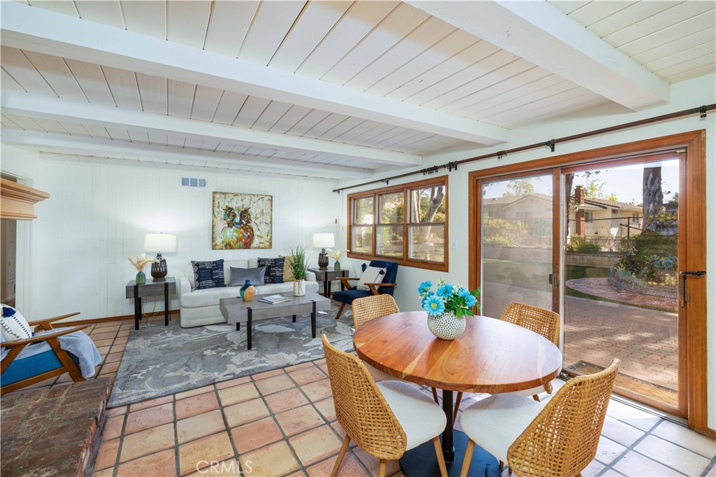 4712 Yorba Lane
