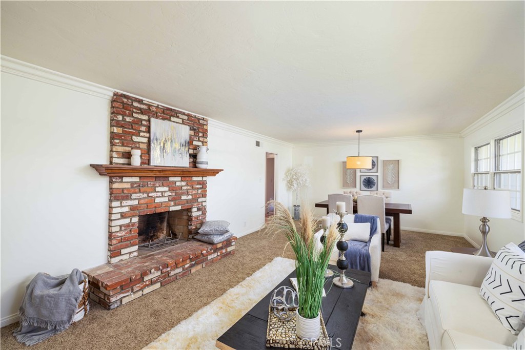 4712 Yorba Lane