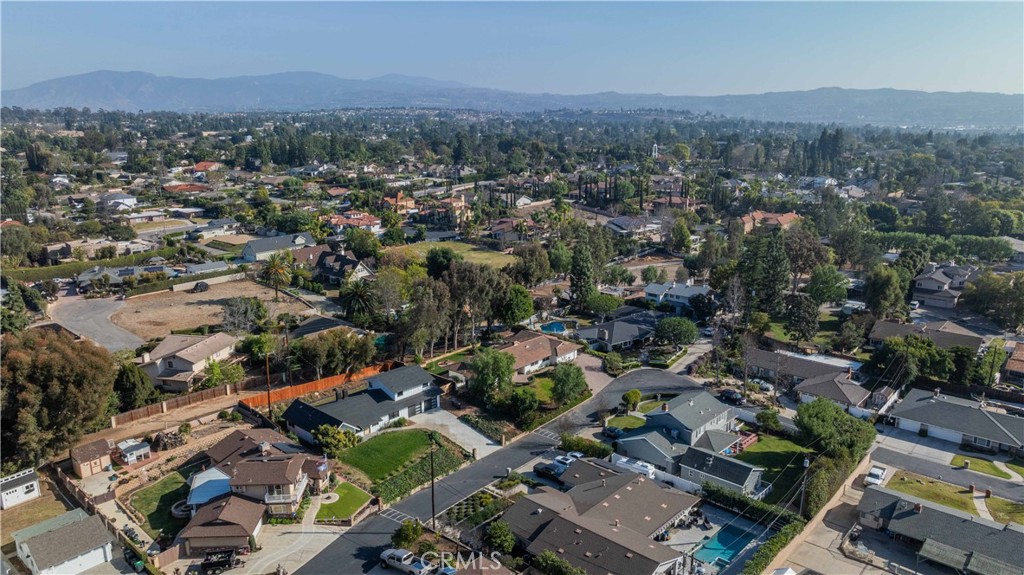 4712 Yorba Lane