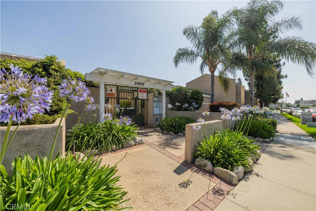 2900 Madison Avenue D16