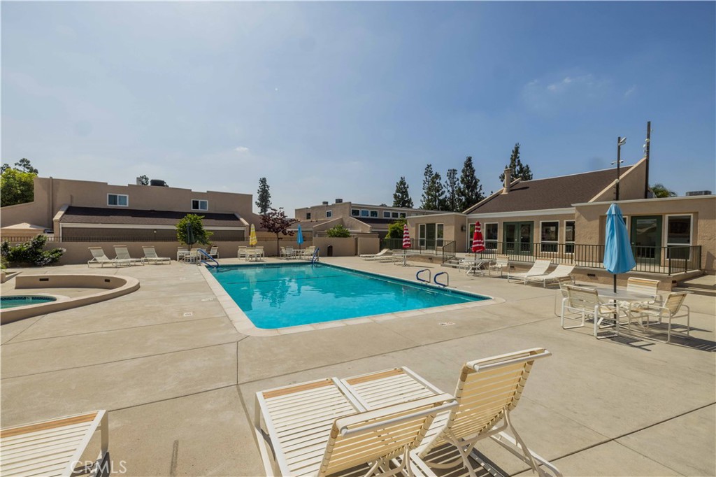 2900 Madison Avenue D16