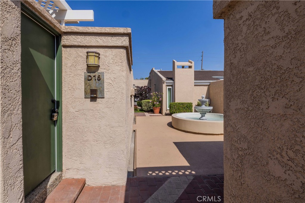 2900 Madison Avenue D16