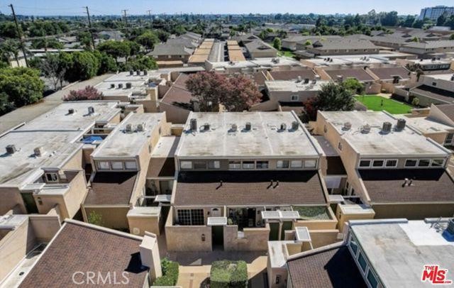 2900 Madison Avenue D16