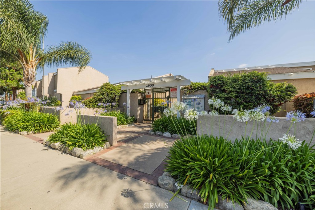 2900 Madison Avenue D16