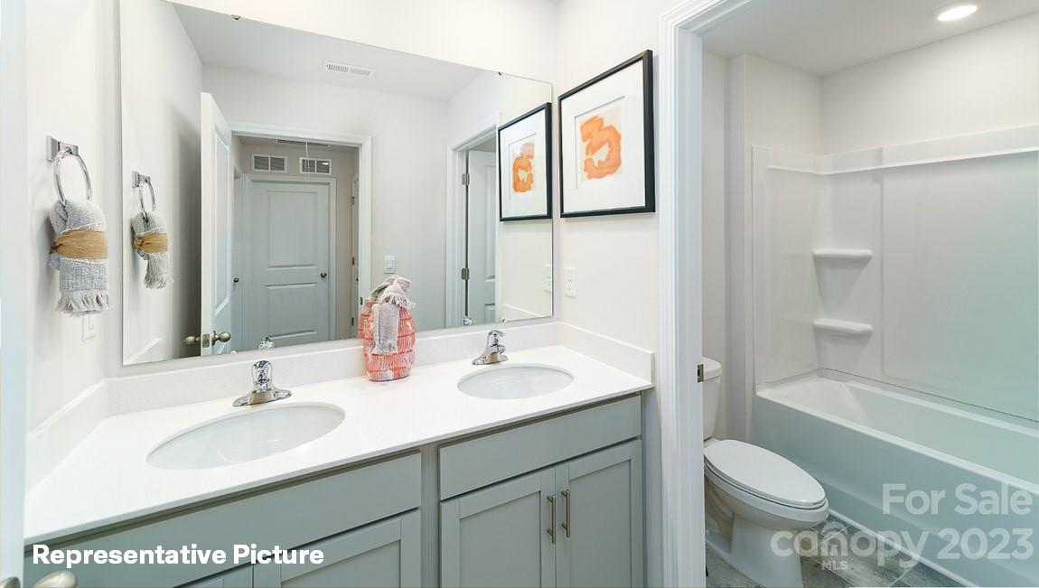 1278 37th Avenue Lane NE