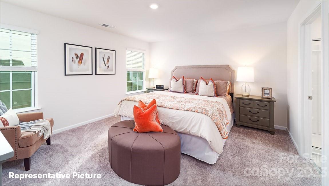 1278 37th Avenue Lane NE