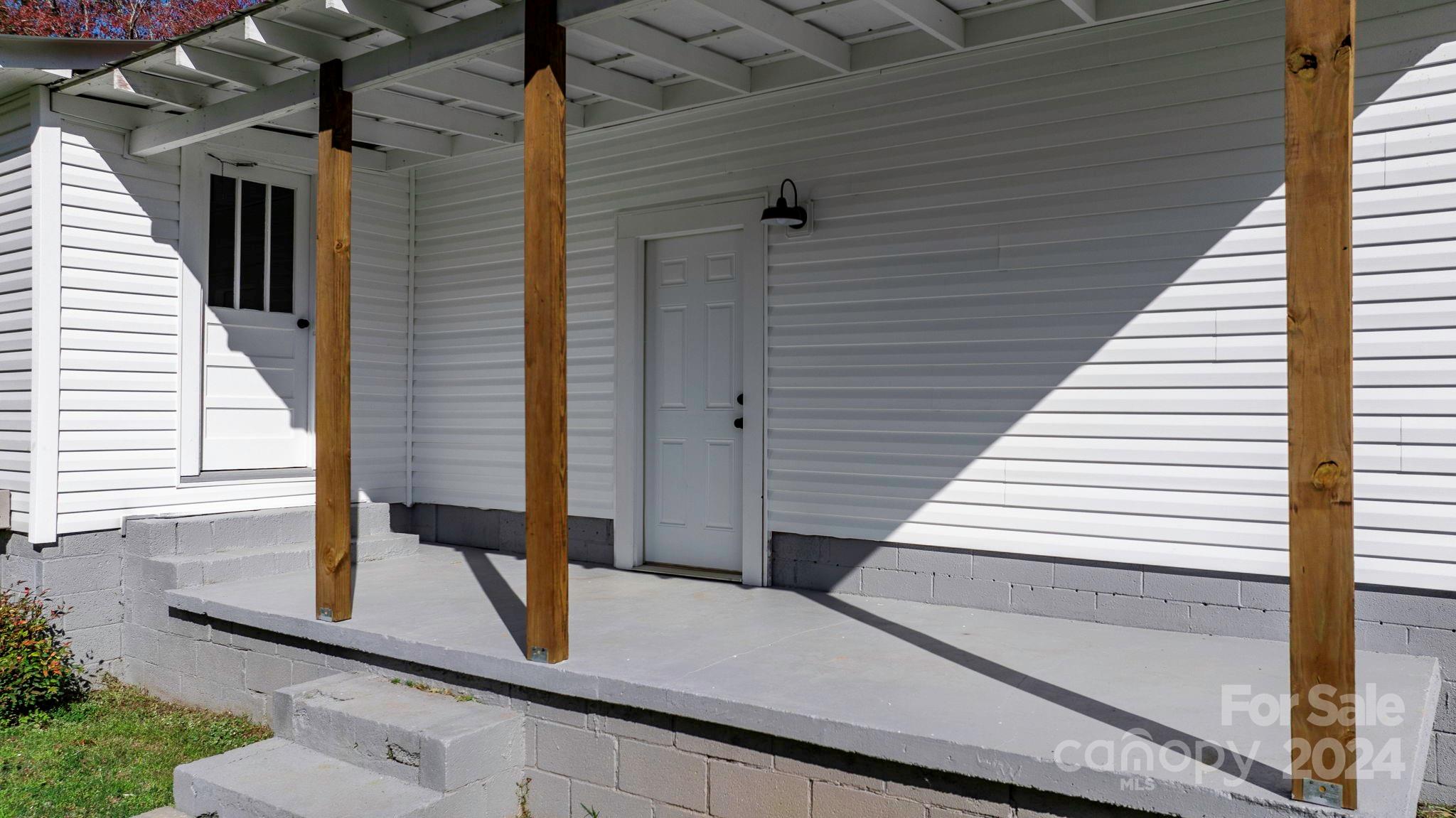 110 Camelot Drive