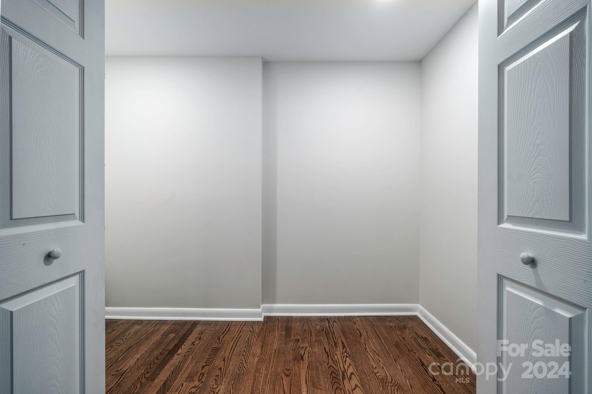 1523 10th Street Place NW