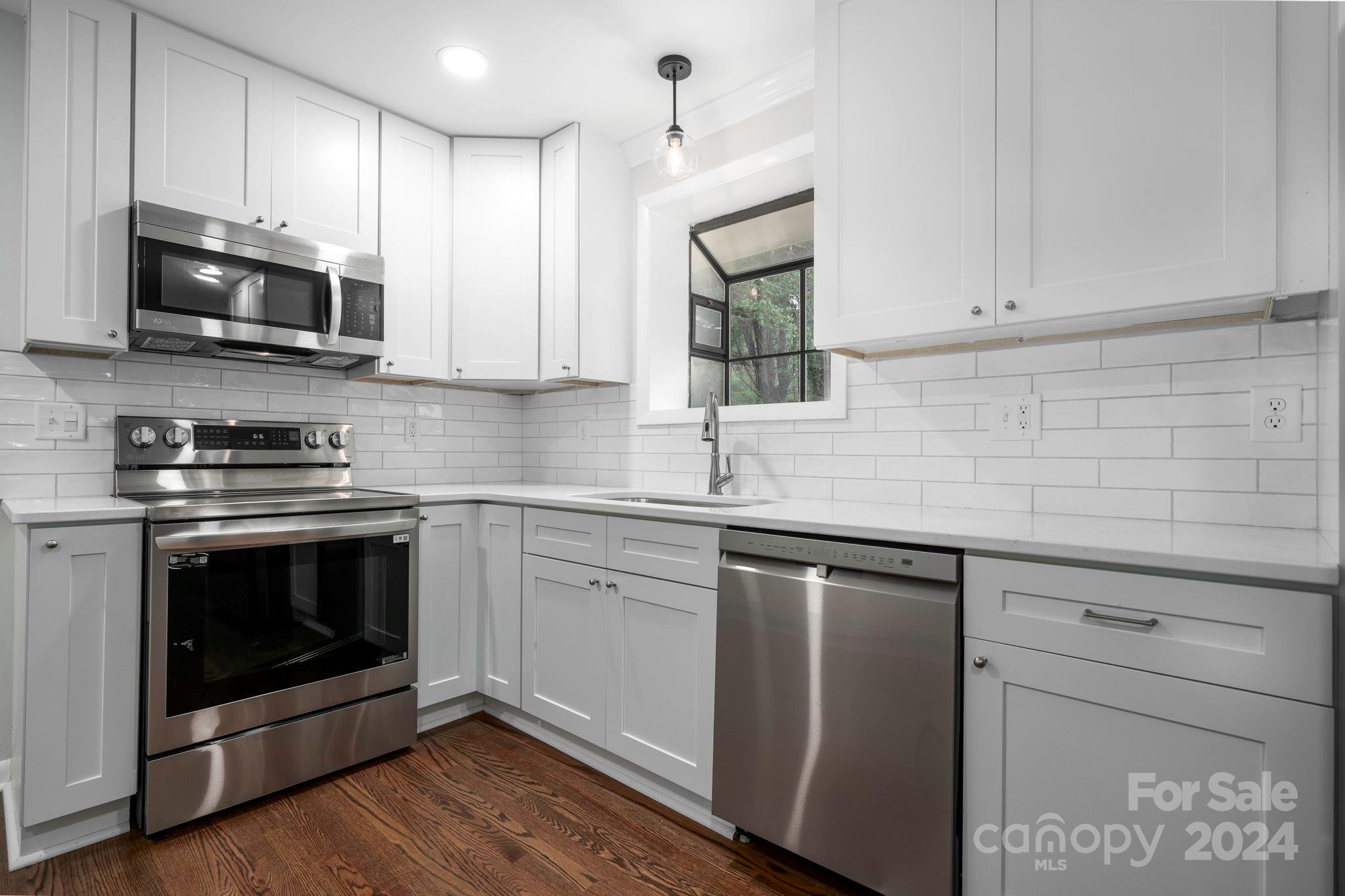 1523 10th Street Place NW