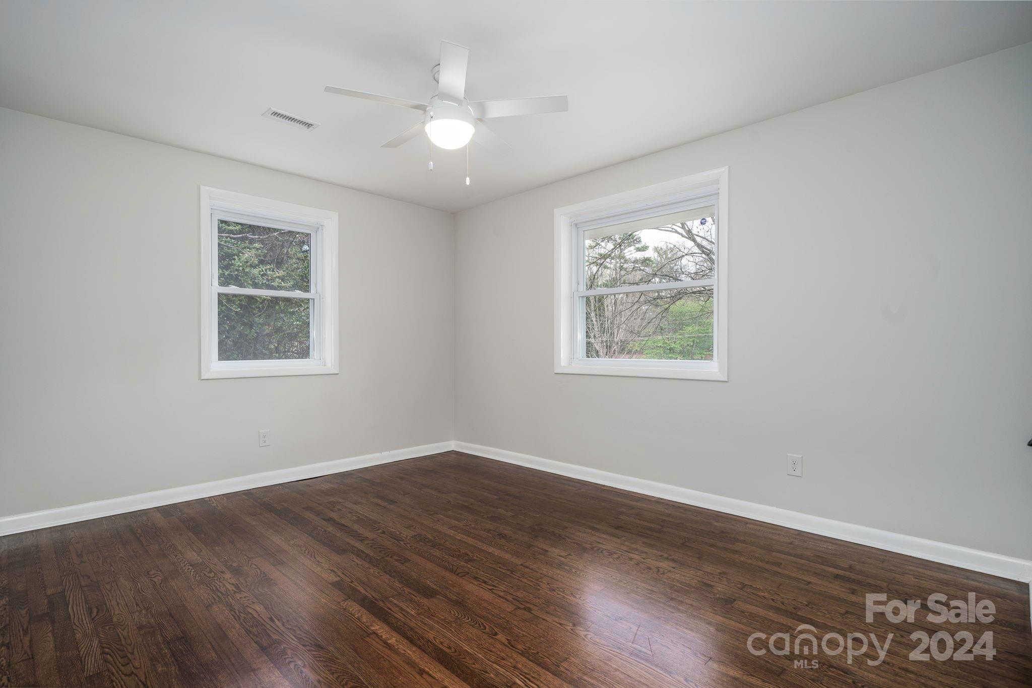 1523 10th Street Place NW