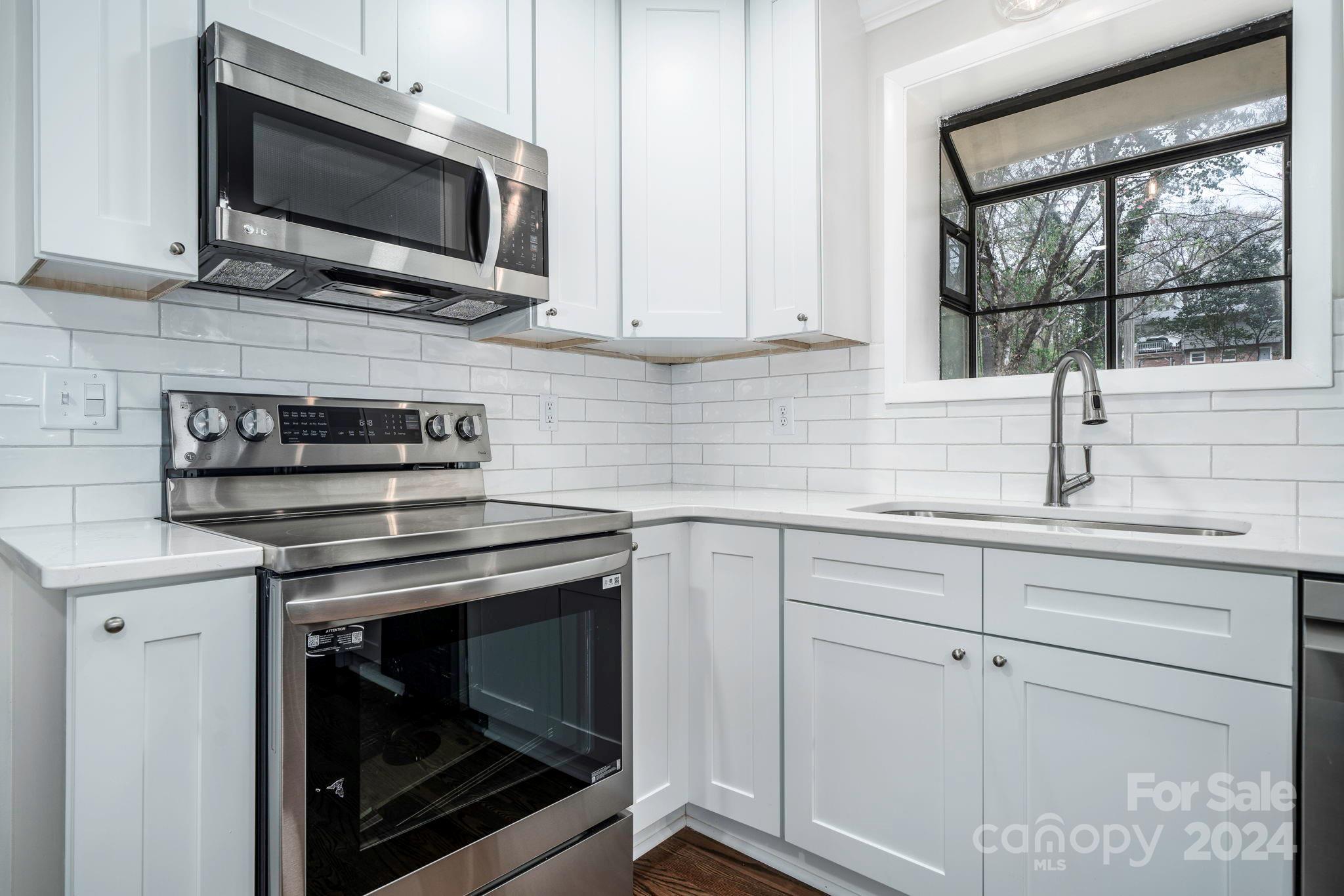 1523 10th Street Place NW