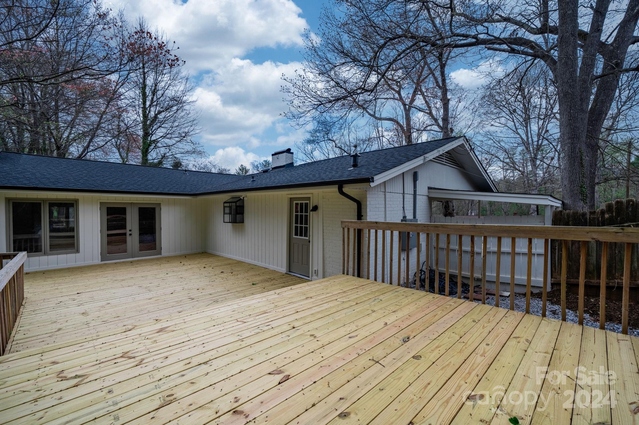 1523 10th Street Place NW