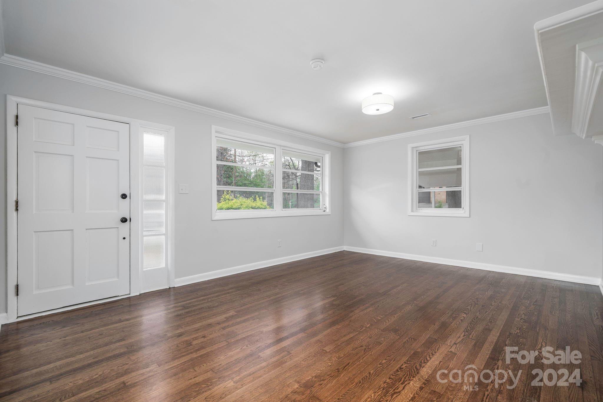 1523 10th Street Place NW