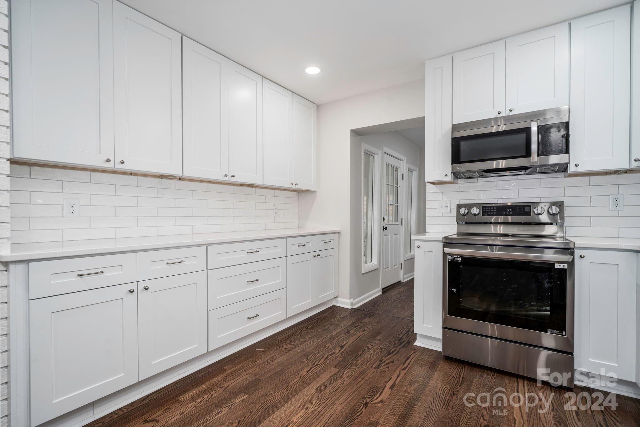 1523 10th Street Place NW