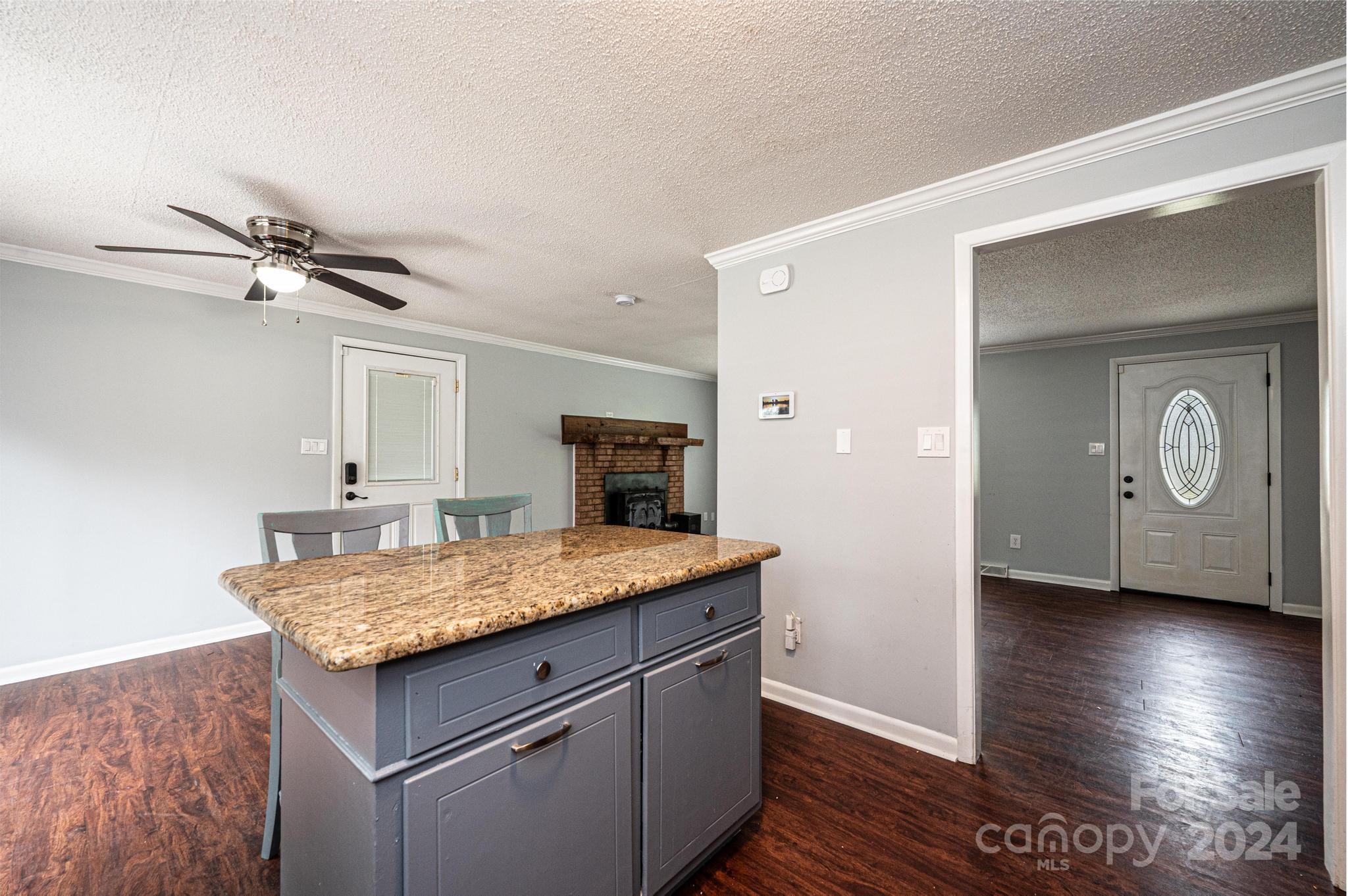 1661 Tanglewood Drive