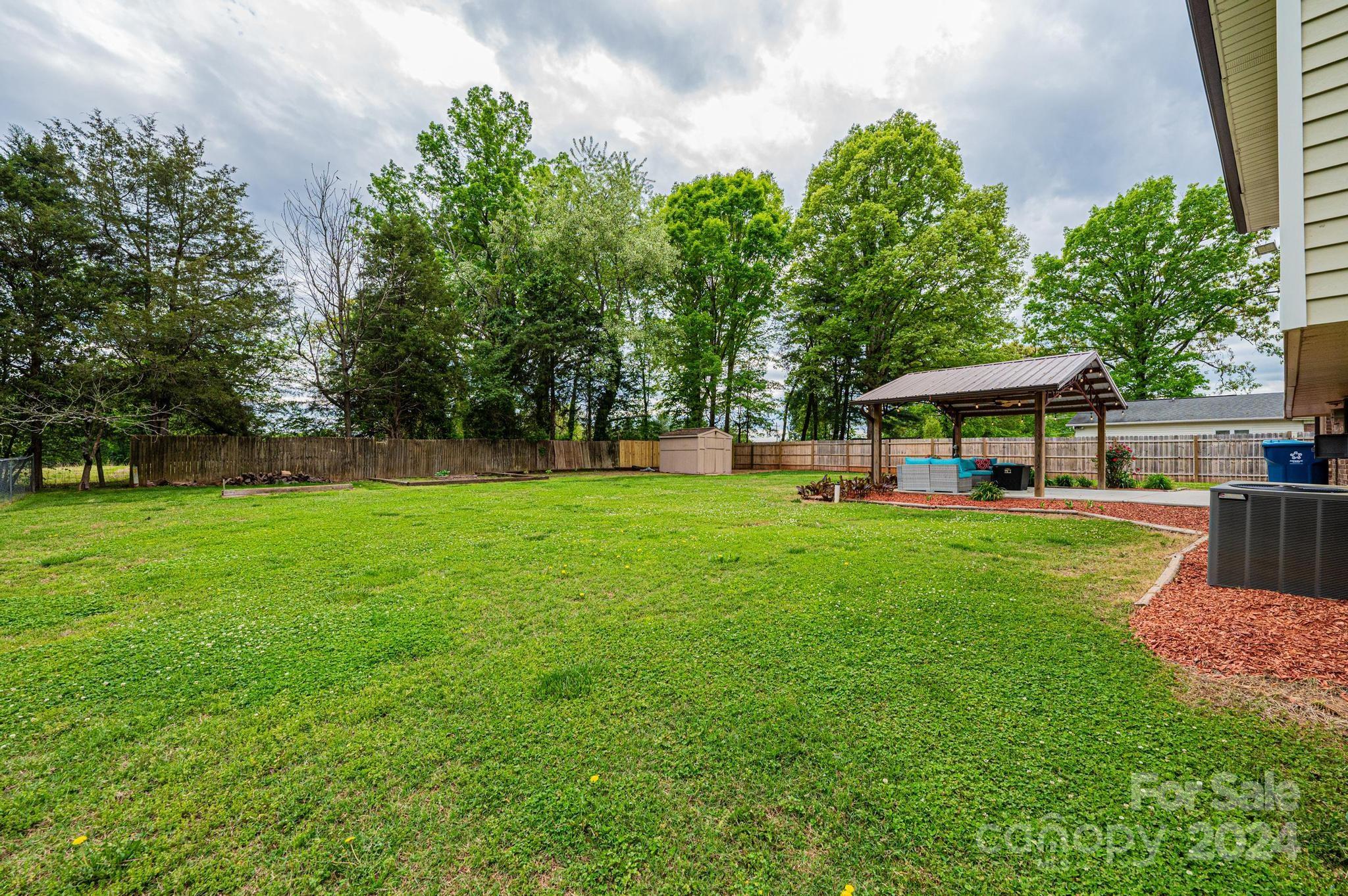 1661 Tanglewood Drive