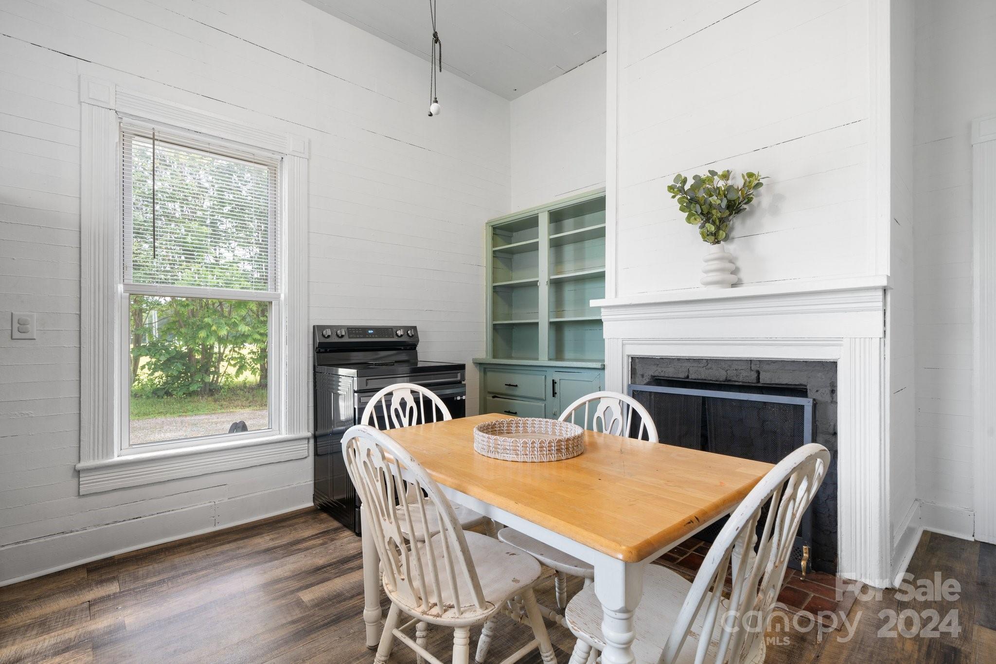 5124 Old Mountain Road