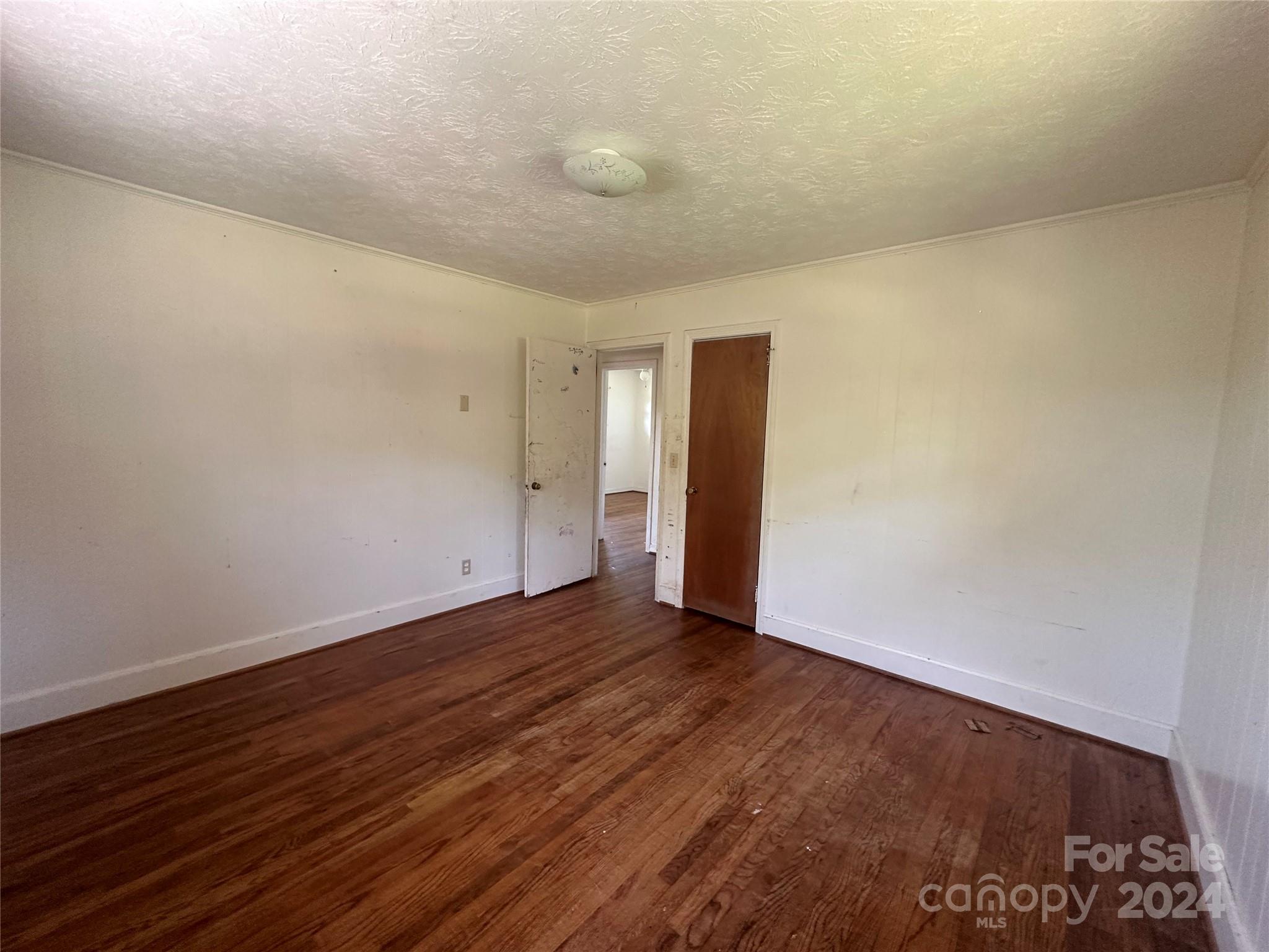 1922 Marigold Lane