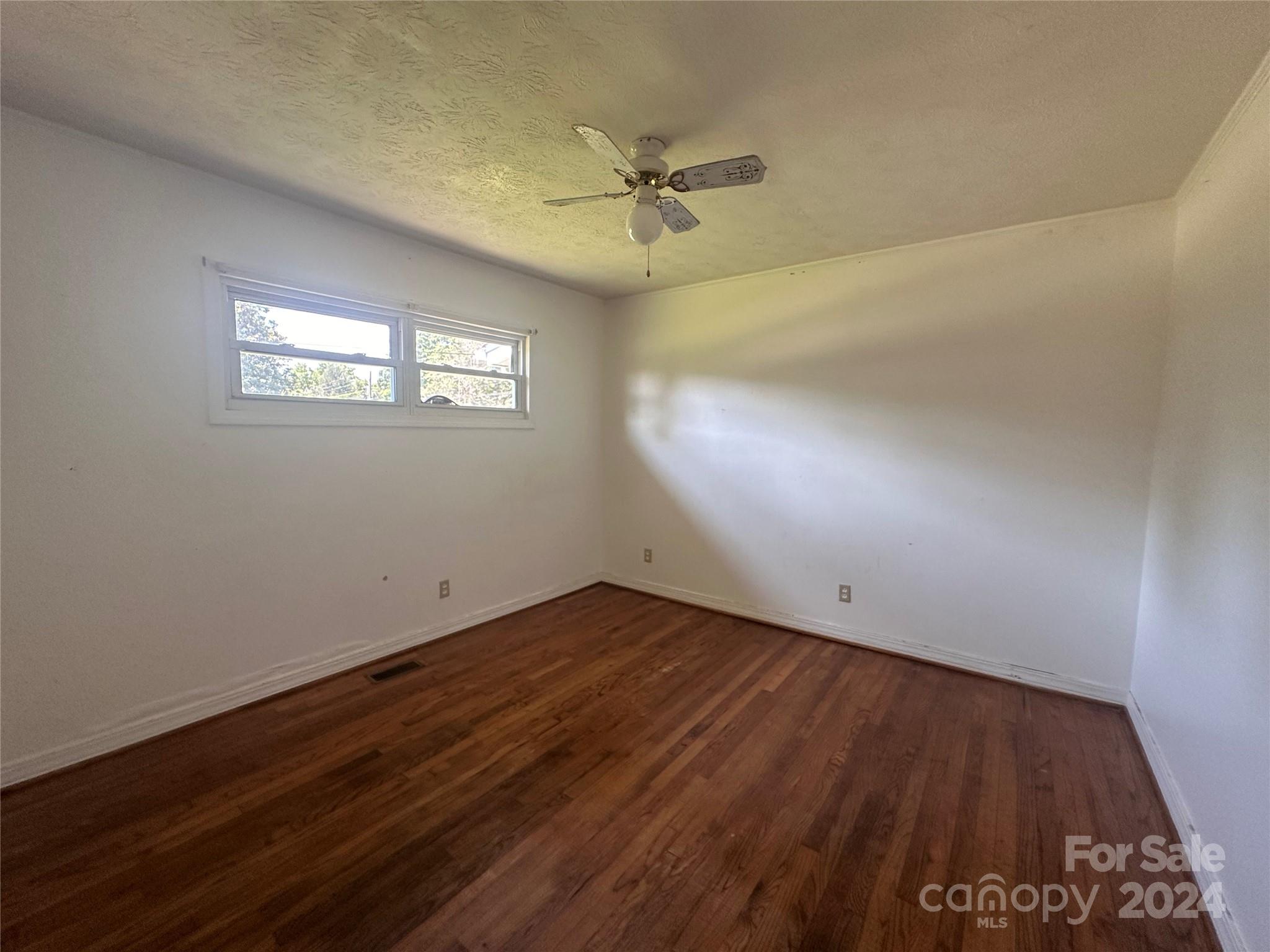 1922 Marigold Lane