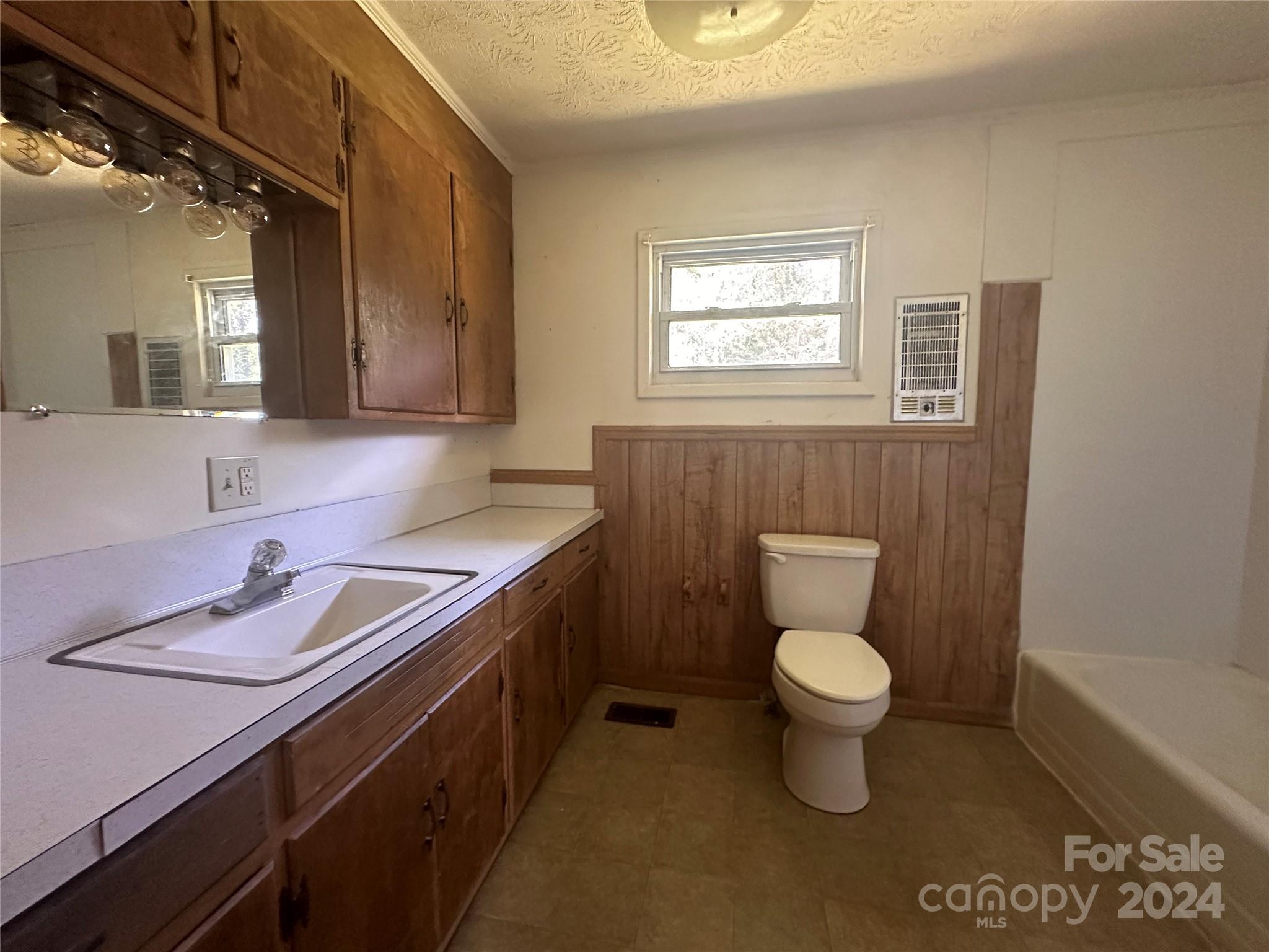 1922 Marigold Lane