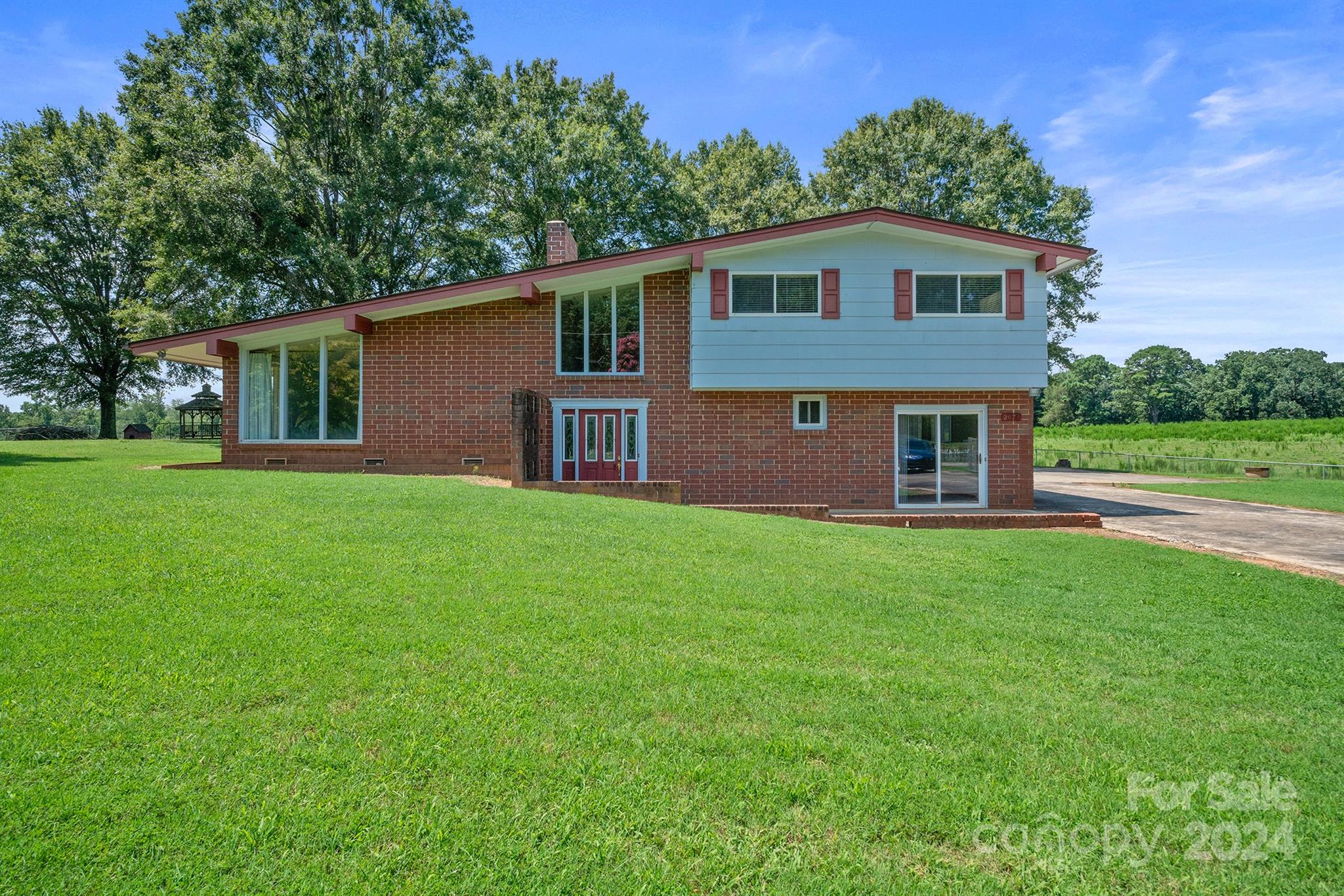 2673 N Olivers Cross Road