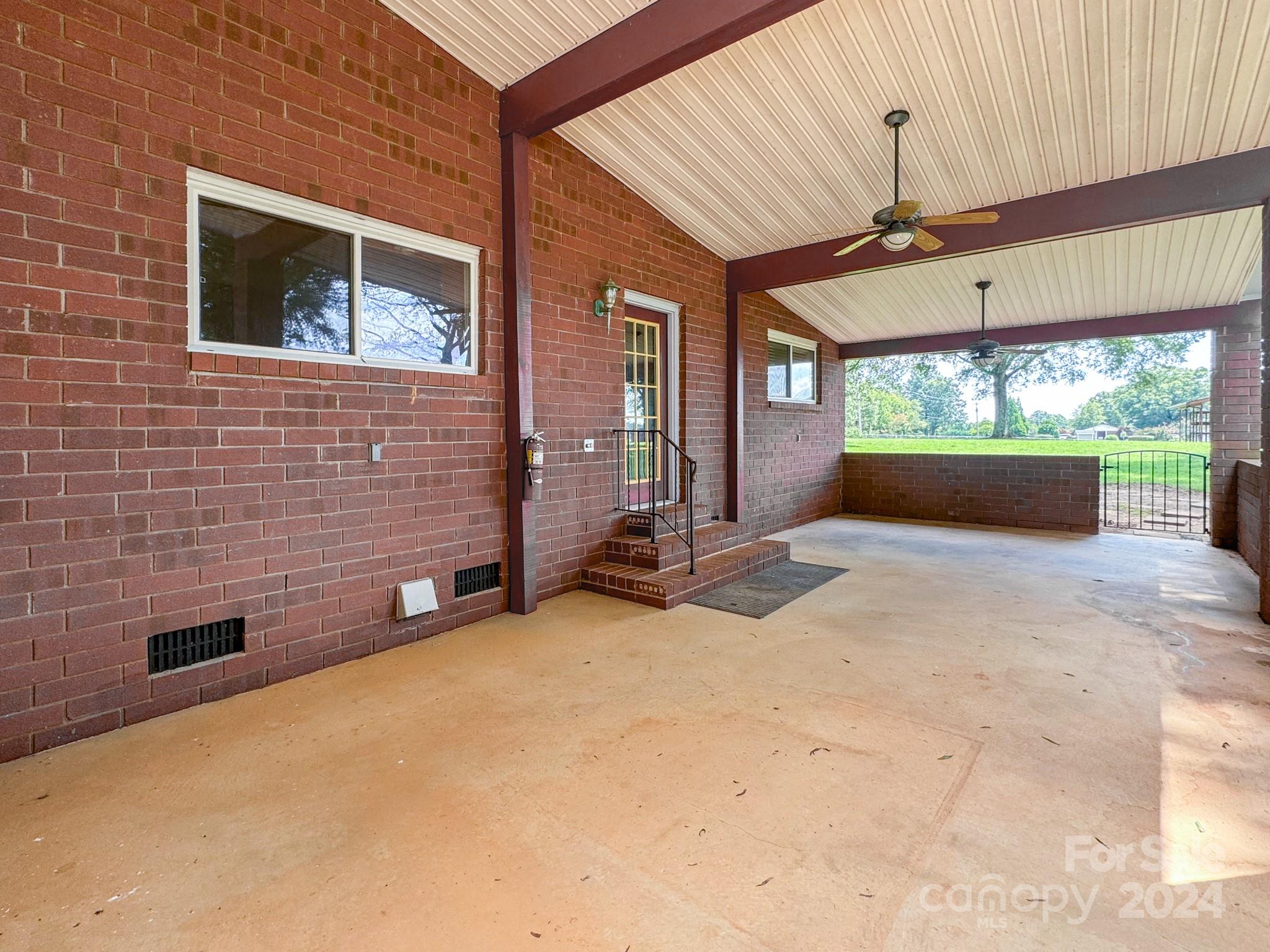 2673 N Olivers Cross Road