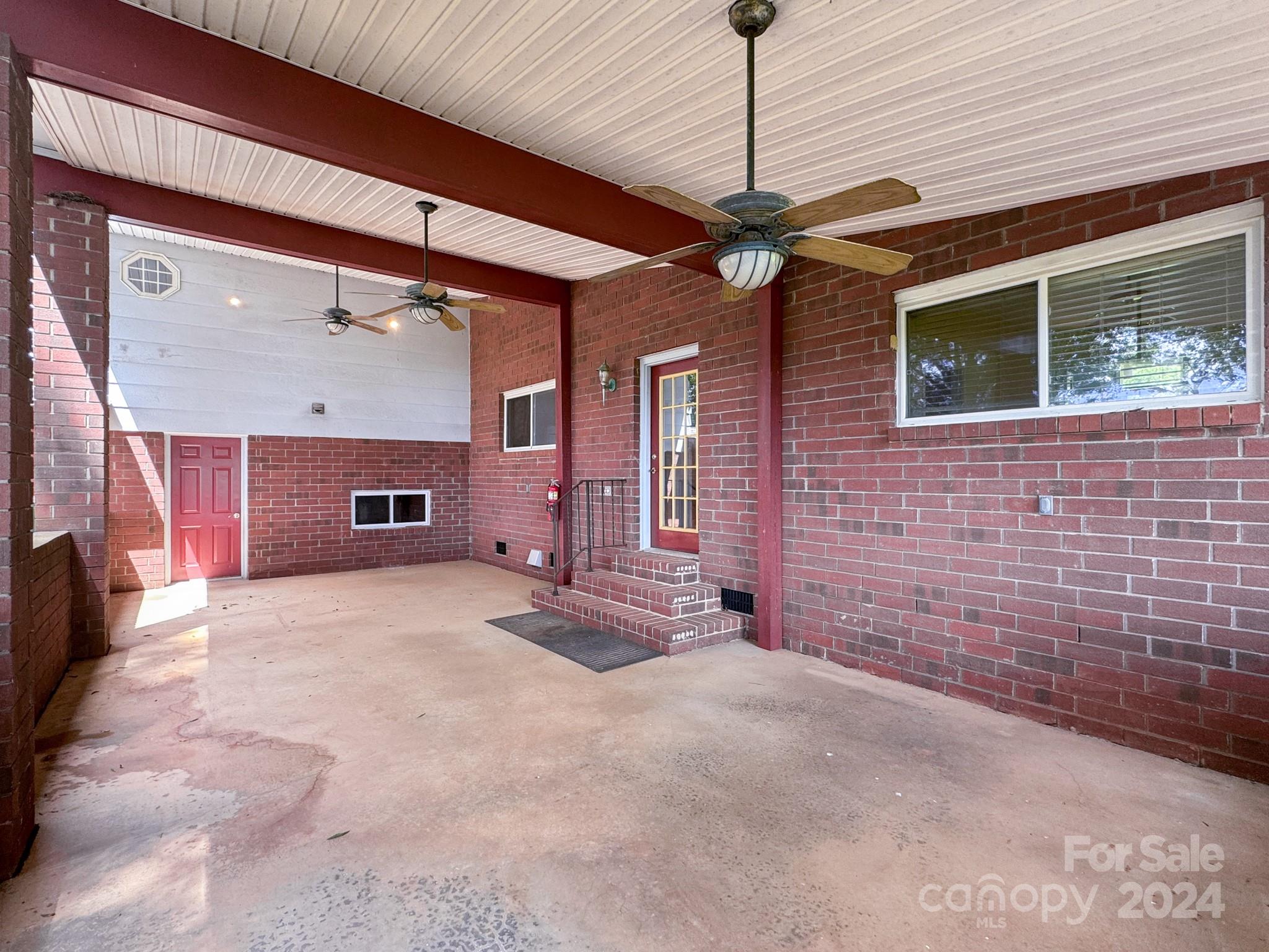 2673 N Olivers Cross Road
