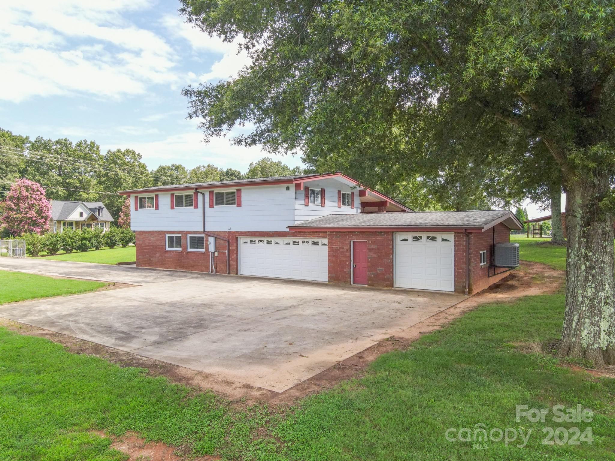 2673 N Olivers Cross Road