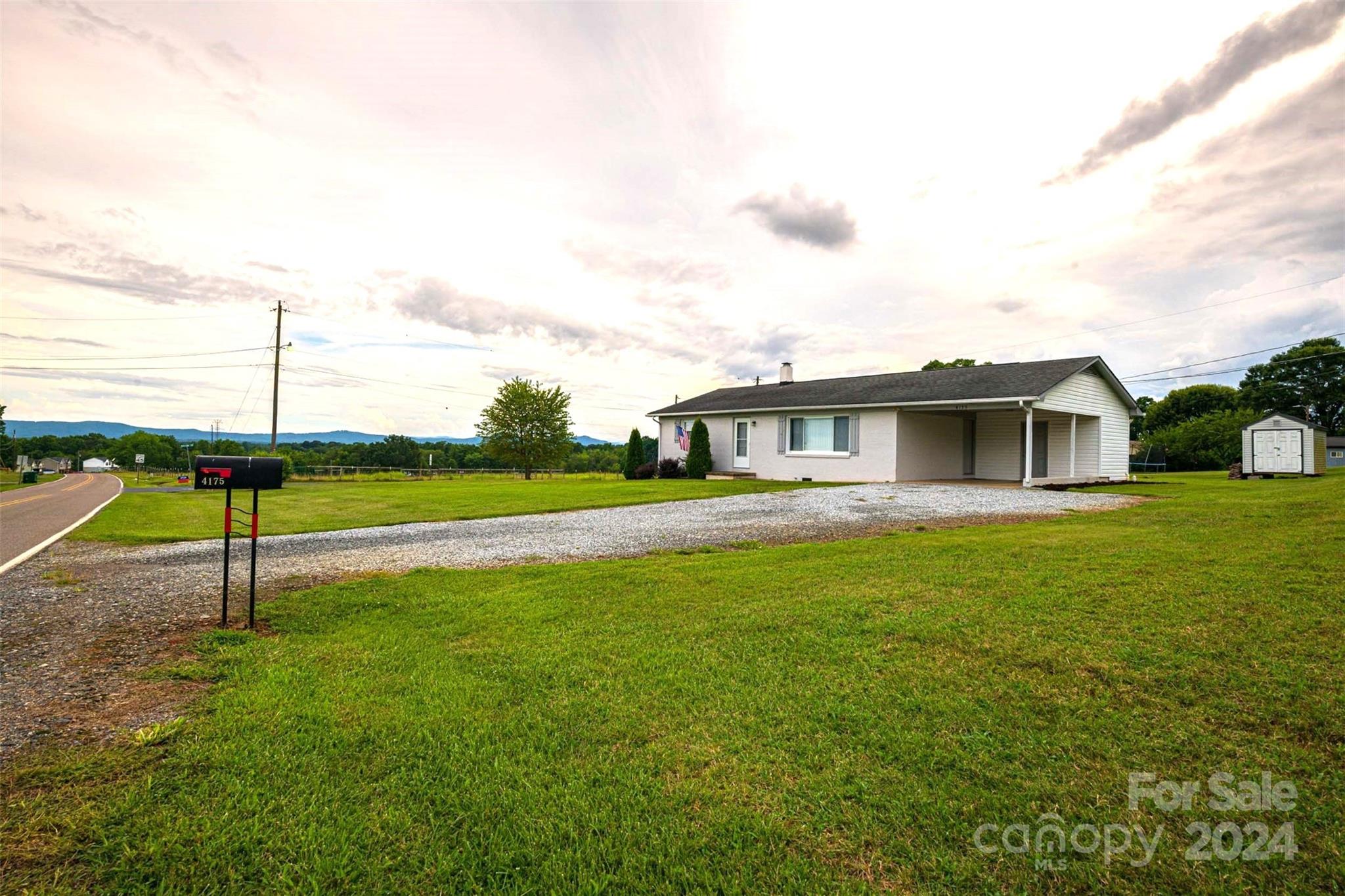 4175 Hickory Nut Ridge Road
