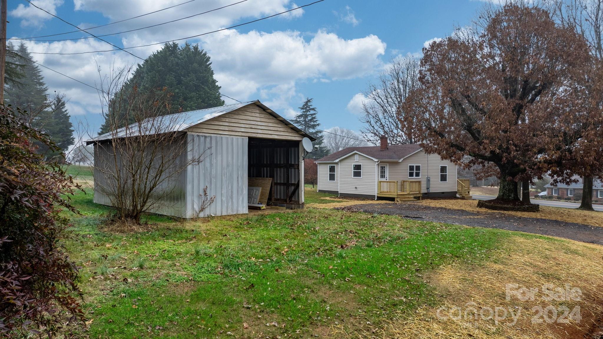 4196 Fairview Hills Drive