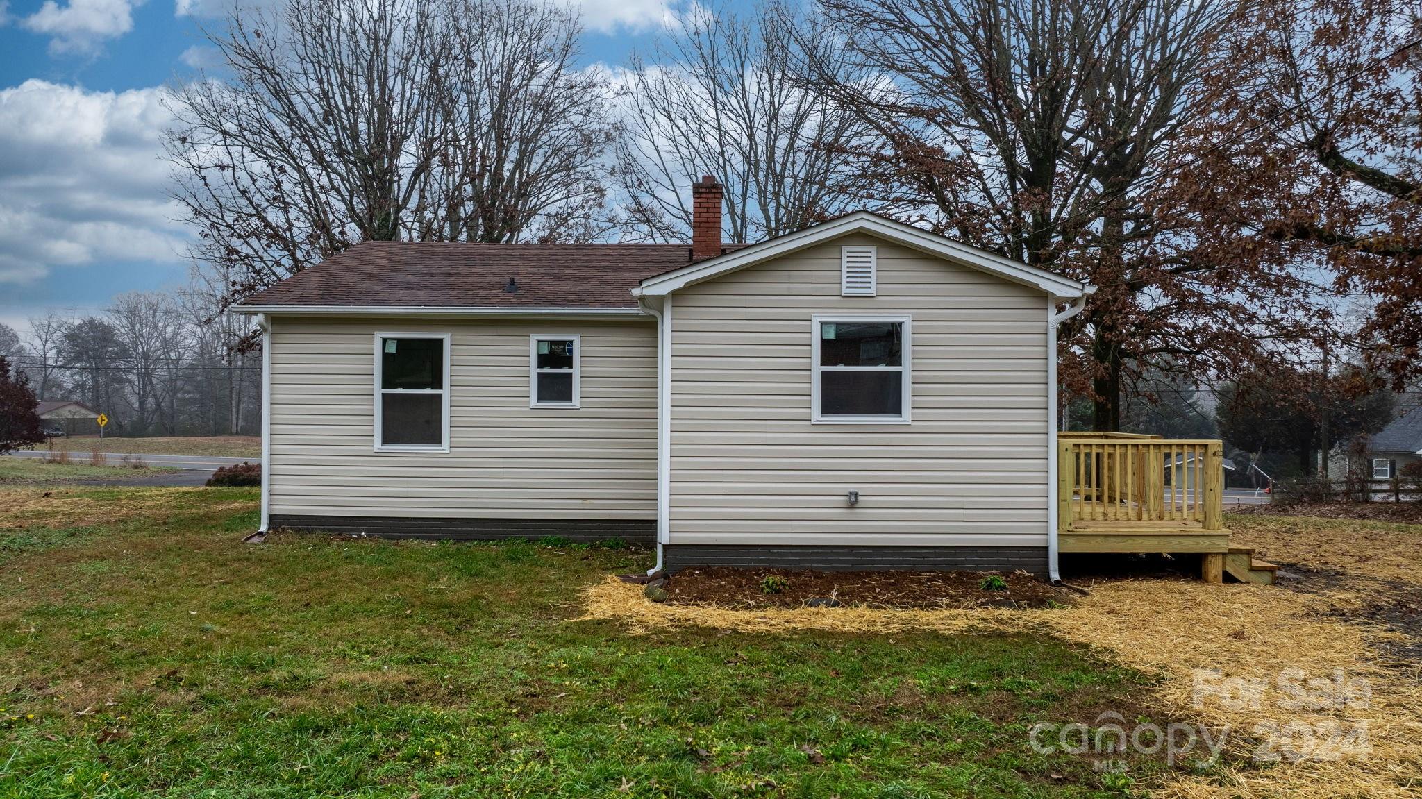 4196 Fairview Hills Drive