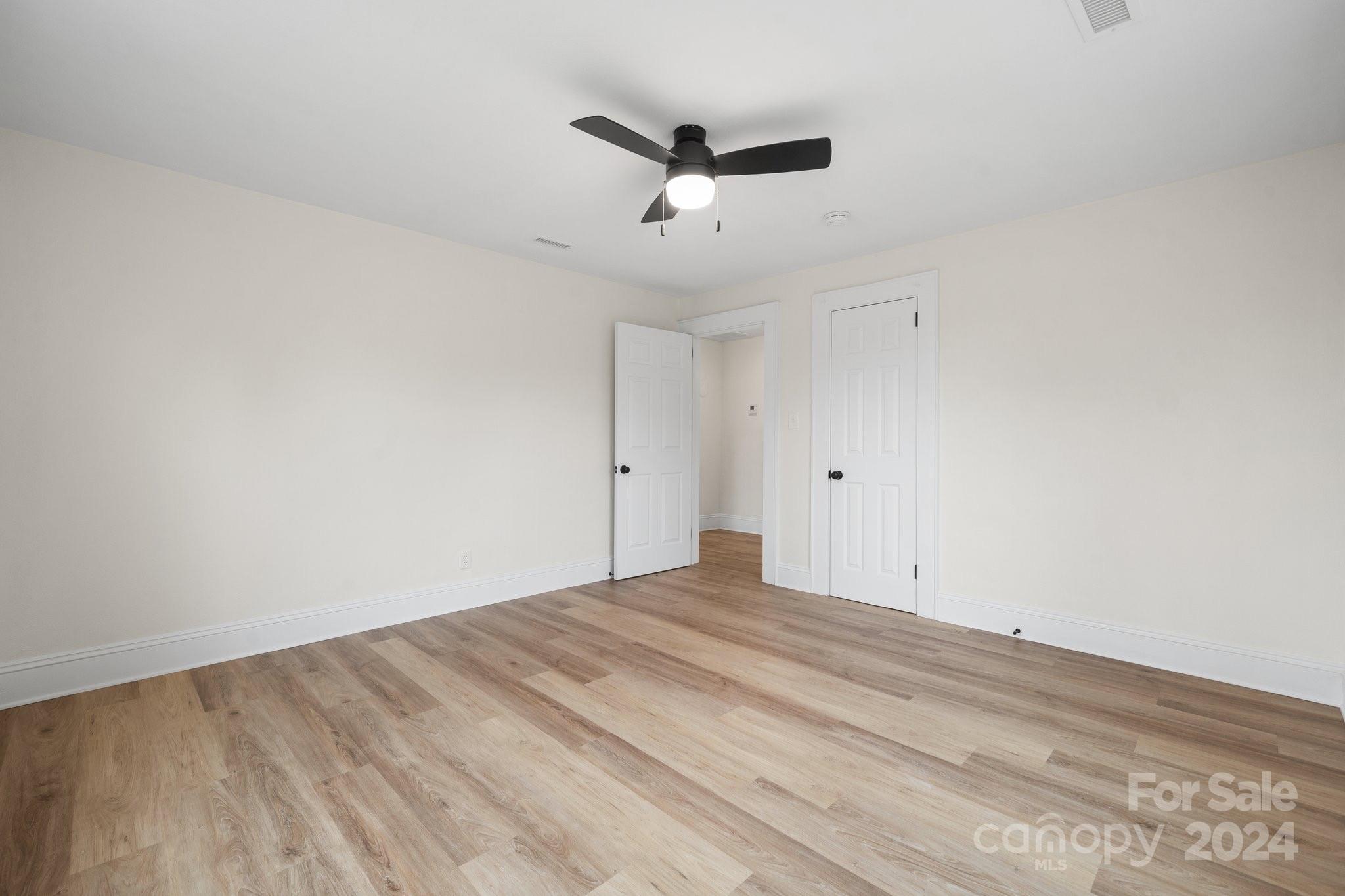 4196 Fairview Hills Drive