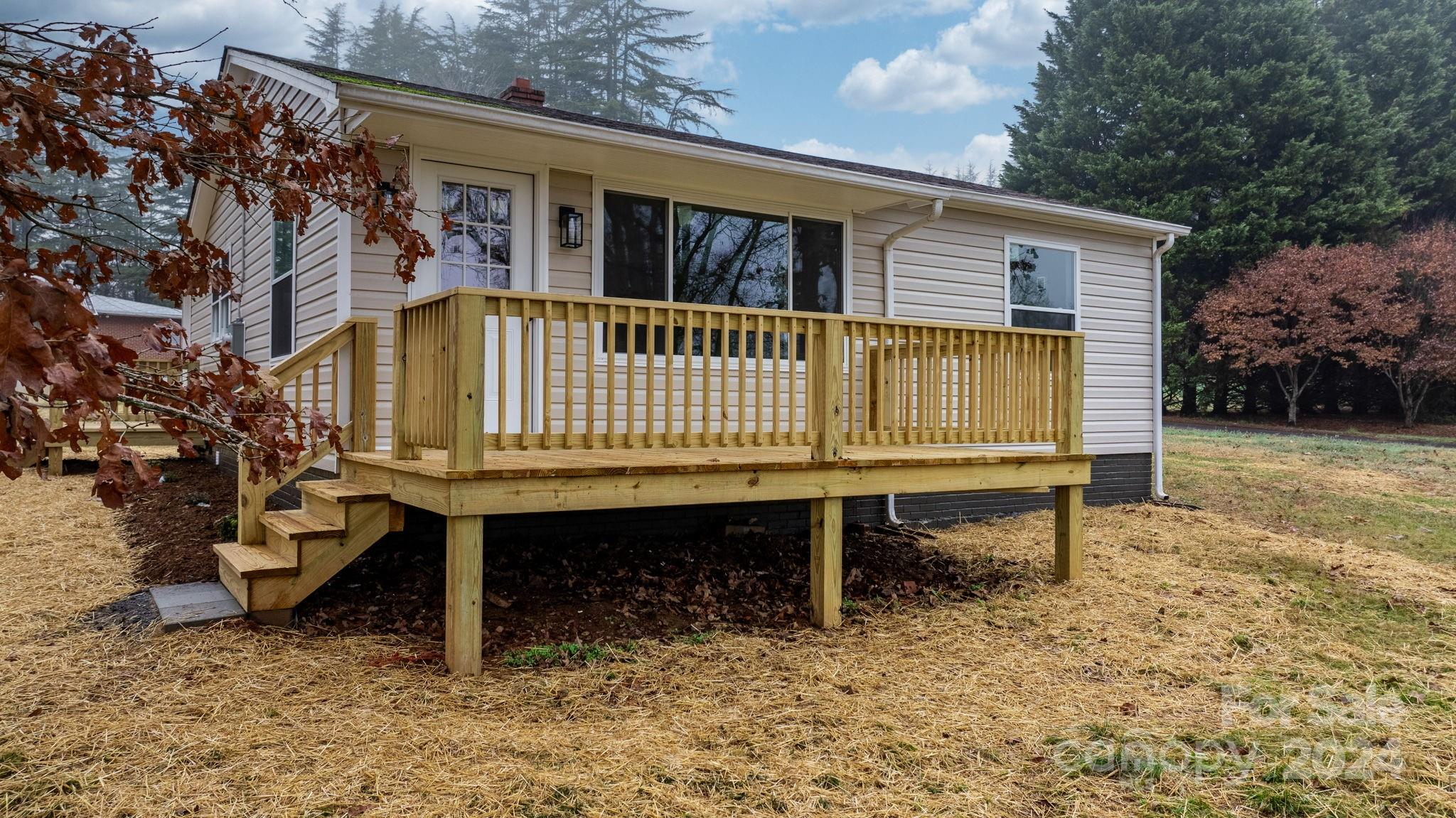 4196 Fairview Hills Drive