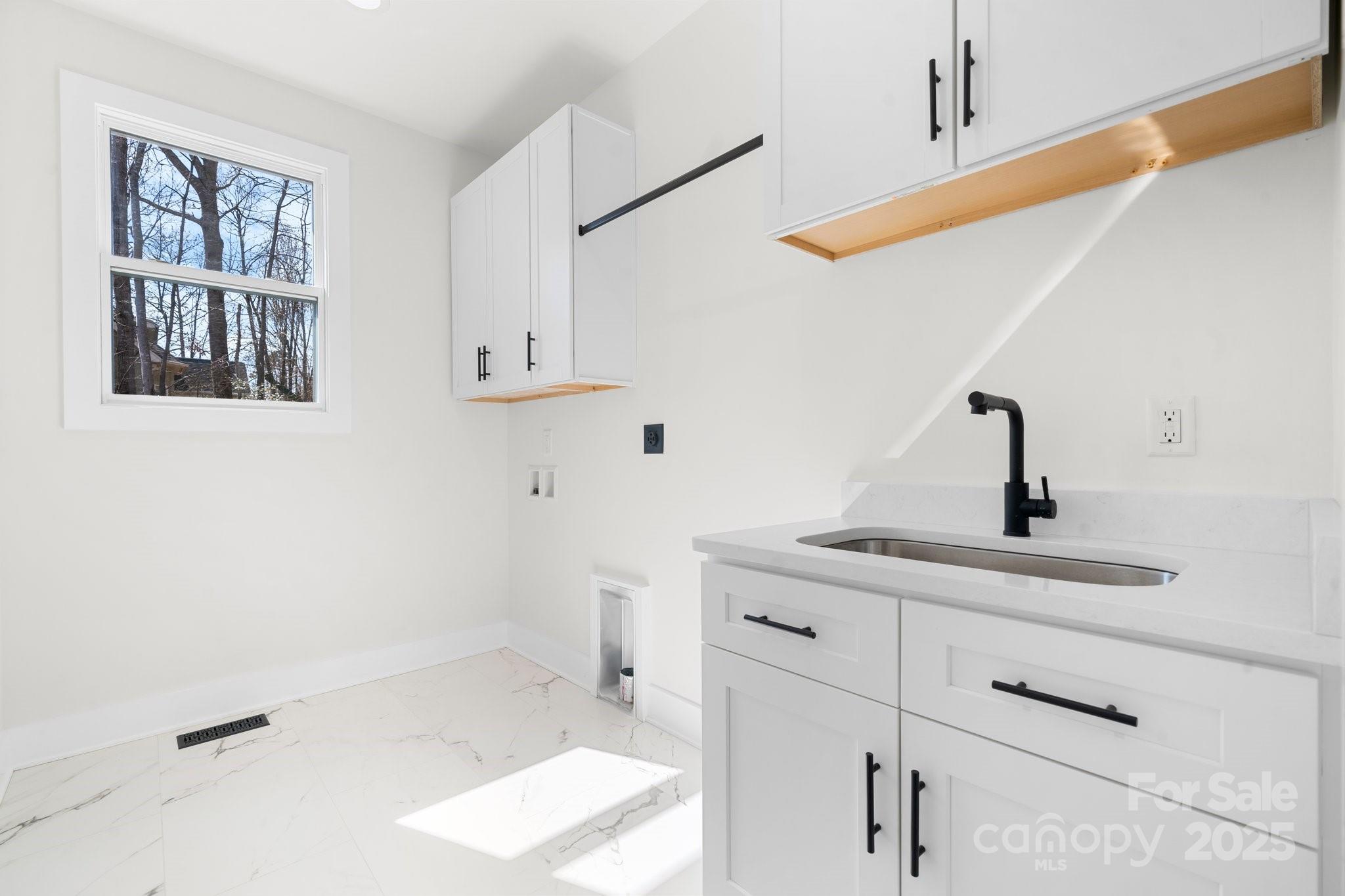 4060 Steve Ikerd Drive NE