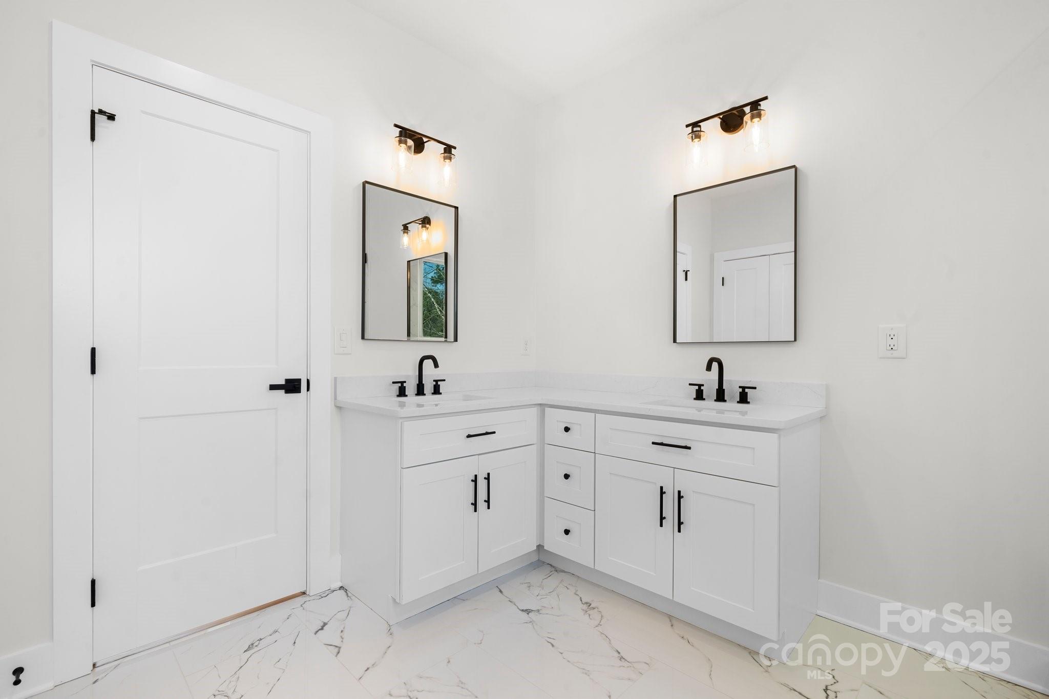 4060 Steve Ikerd Drive NE