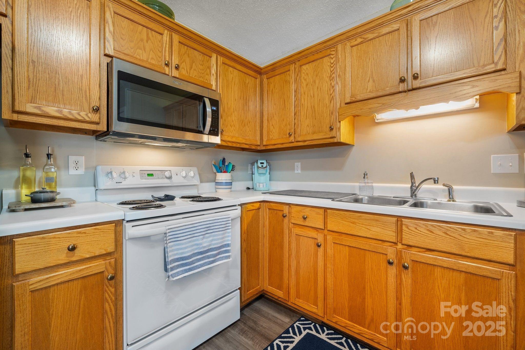 1100 22nd Street NE Unit: 502