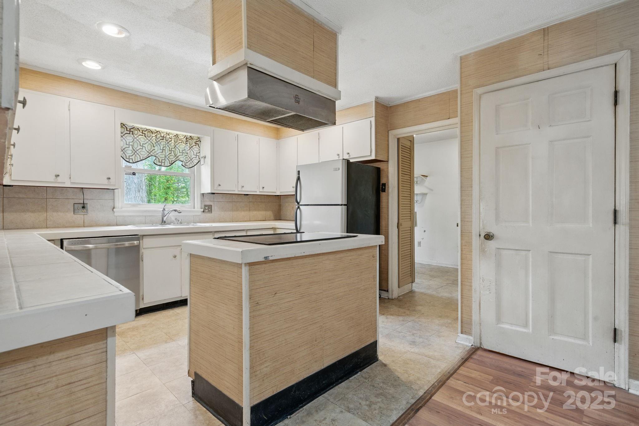 507 Rector Avenue SE