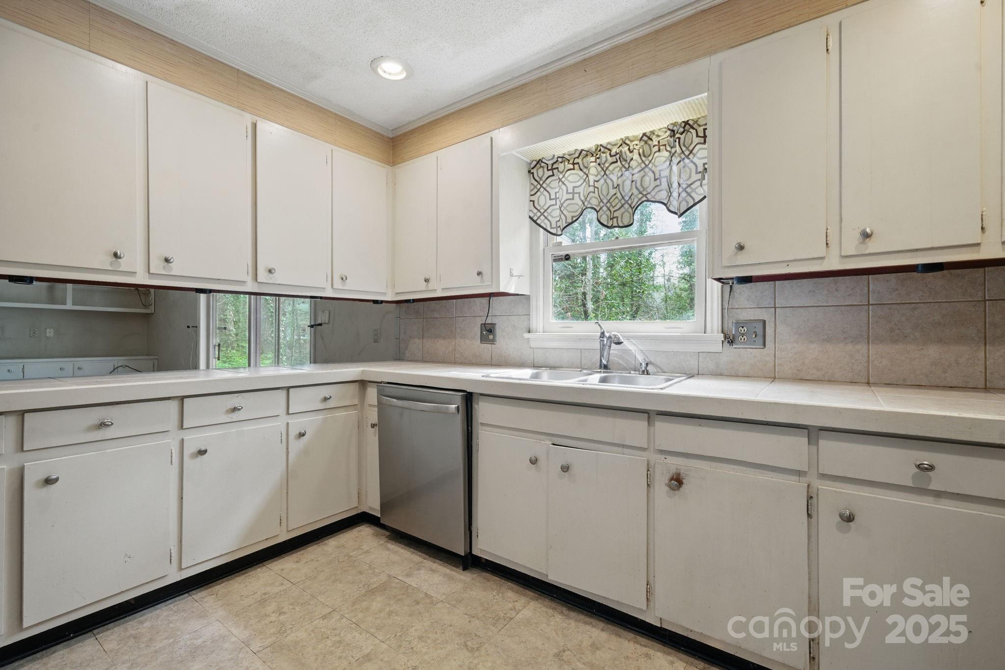 507 Rector Avenue SE