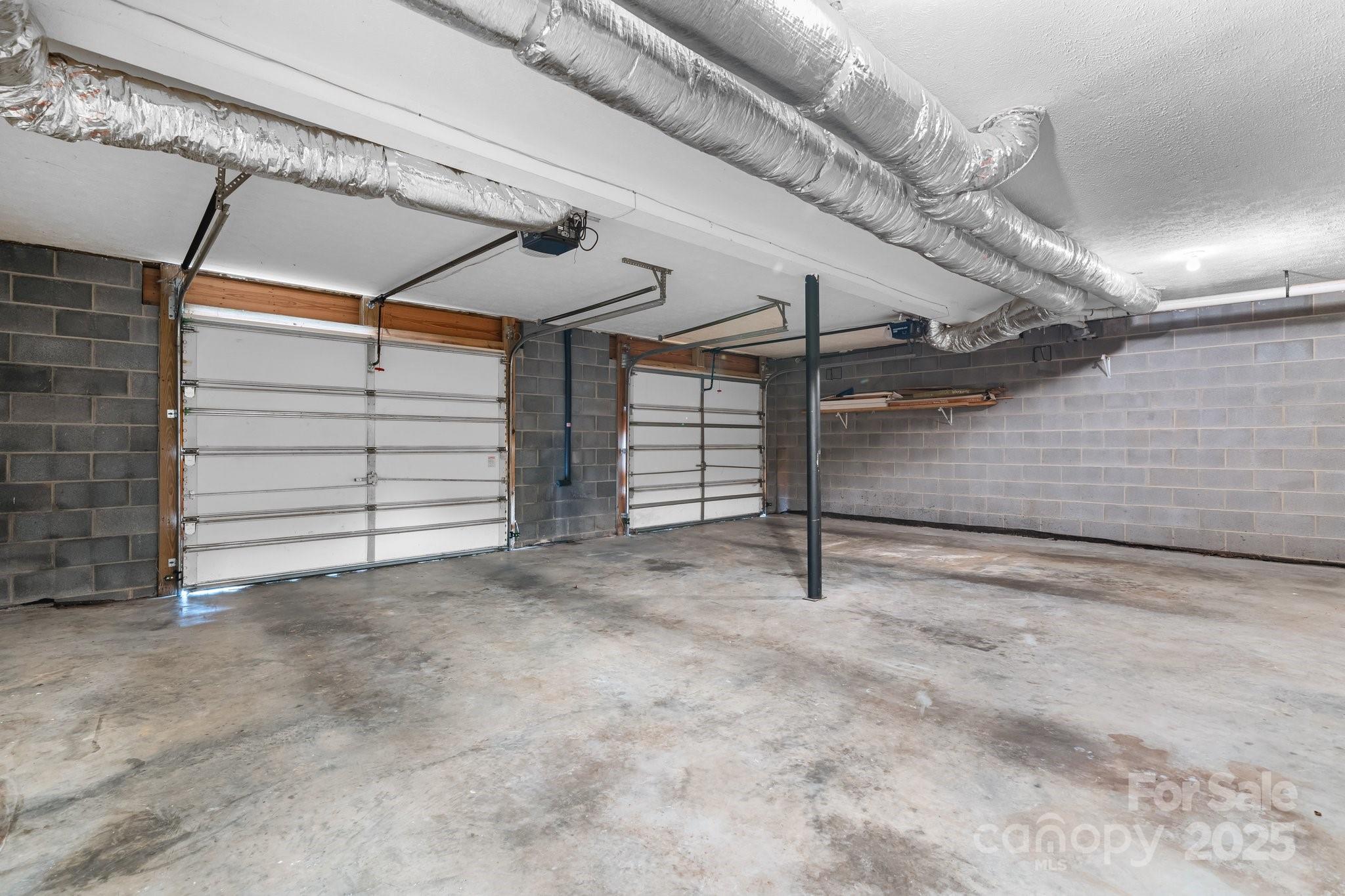 112 N Council Oaks Street