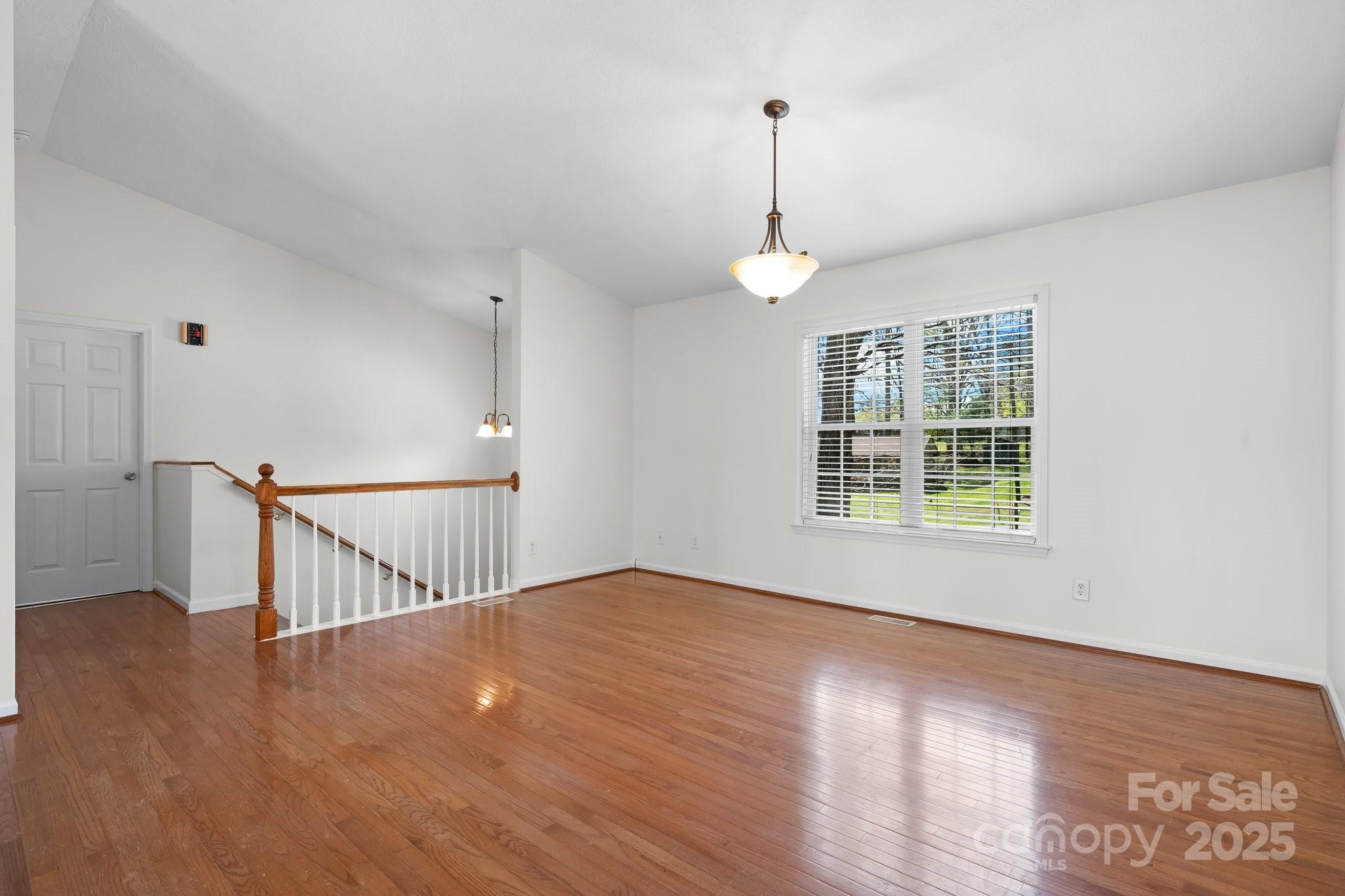 112 N Council Oaks Street