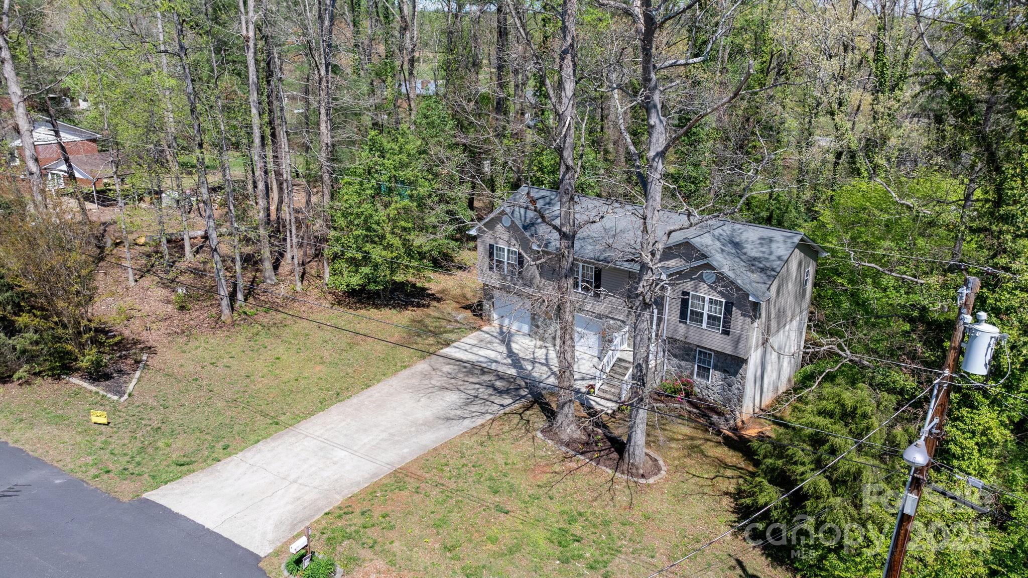 112 N Council Oaks Street